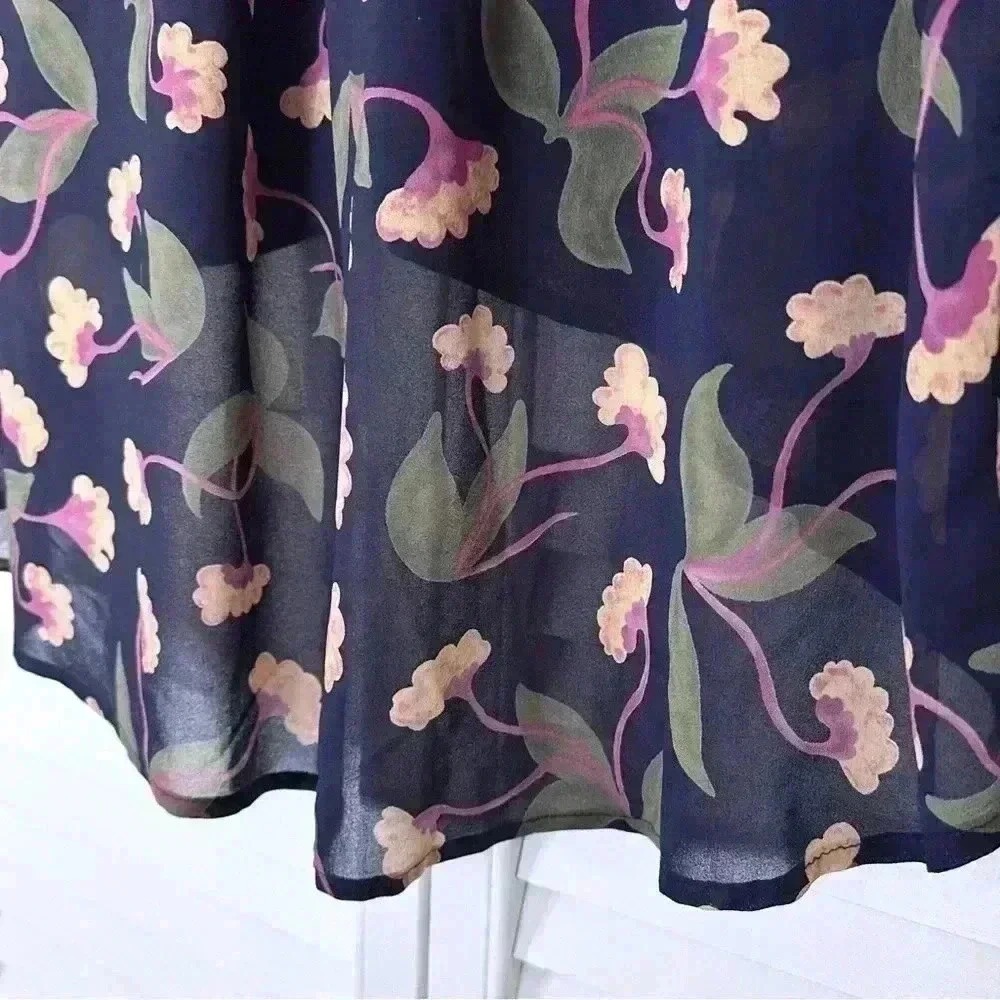 Anthropologie Maeve Ira Button Down Floral Tunic Top Pleated Bib Navy Blue - Picture 10 of 13